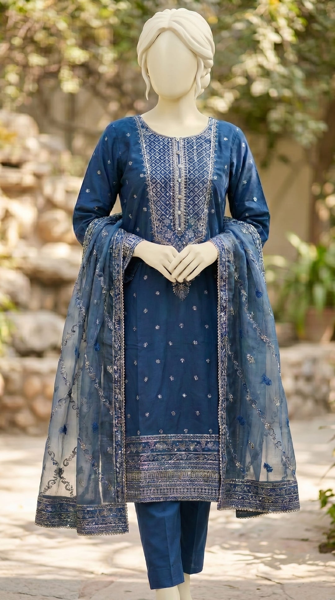 3 PC Embellished Lawn Suit PF610796