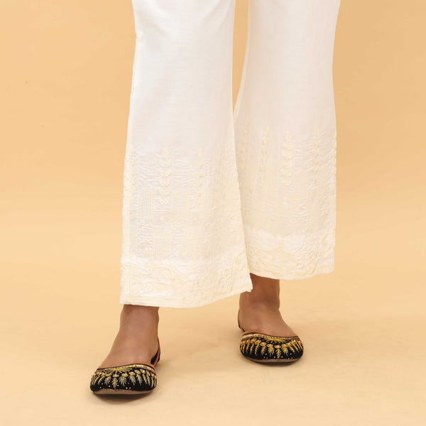 Cream Straight Fit Embellished Trouser PL4070
