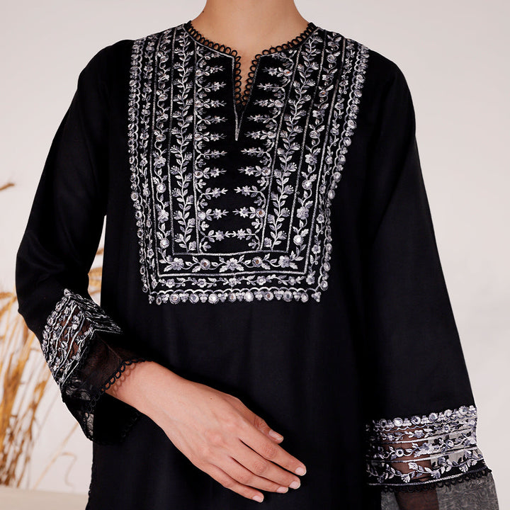 2PC- Embroidered Cambric Suit PS4322