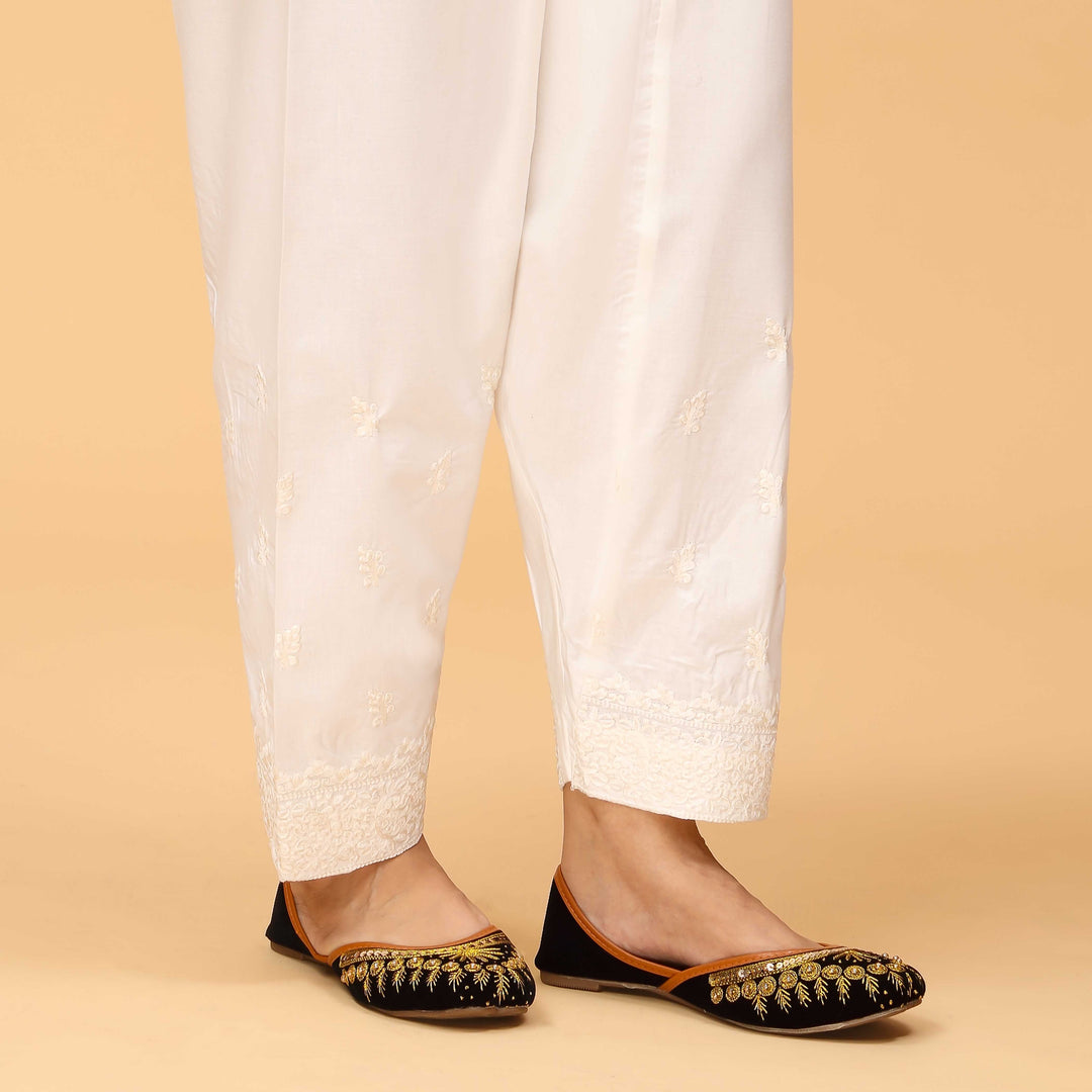 White Embellished Cambric Shalwar PS4512