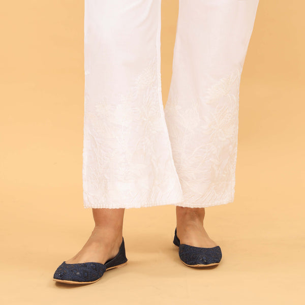 White Straight Fit Embellished Trouser PS4565