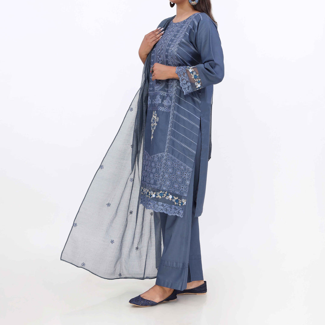 3PC- Cotton Cambric Embroiderd Suit PS5508