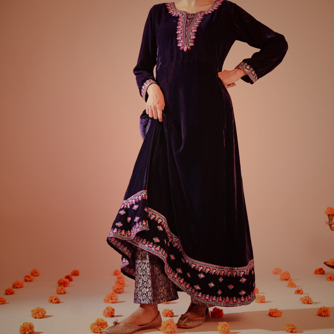 2PC- Embroidered Velvet Long Shirt With Jamawar Trouser PW4249