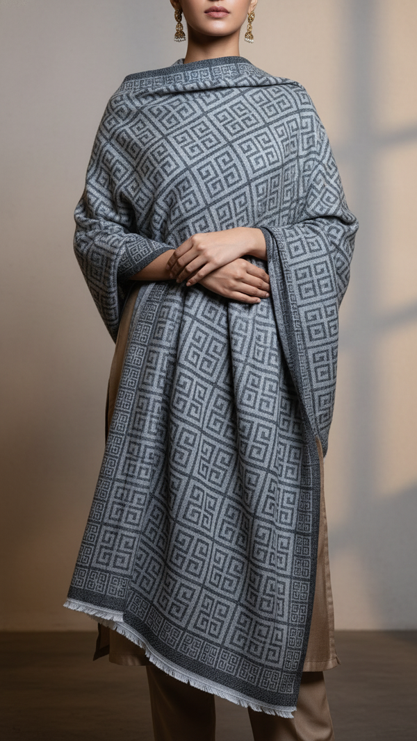 Black Winter Stole PW5739