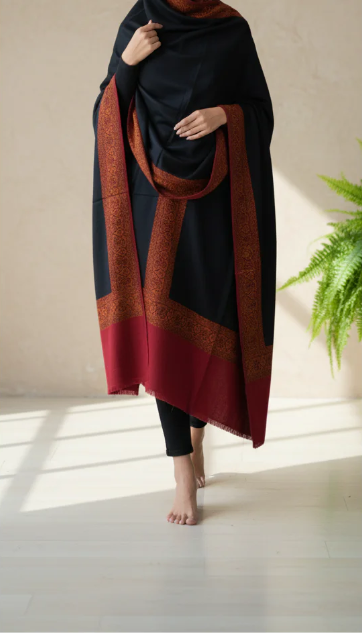 Black Winter Shawl PW5850