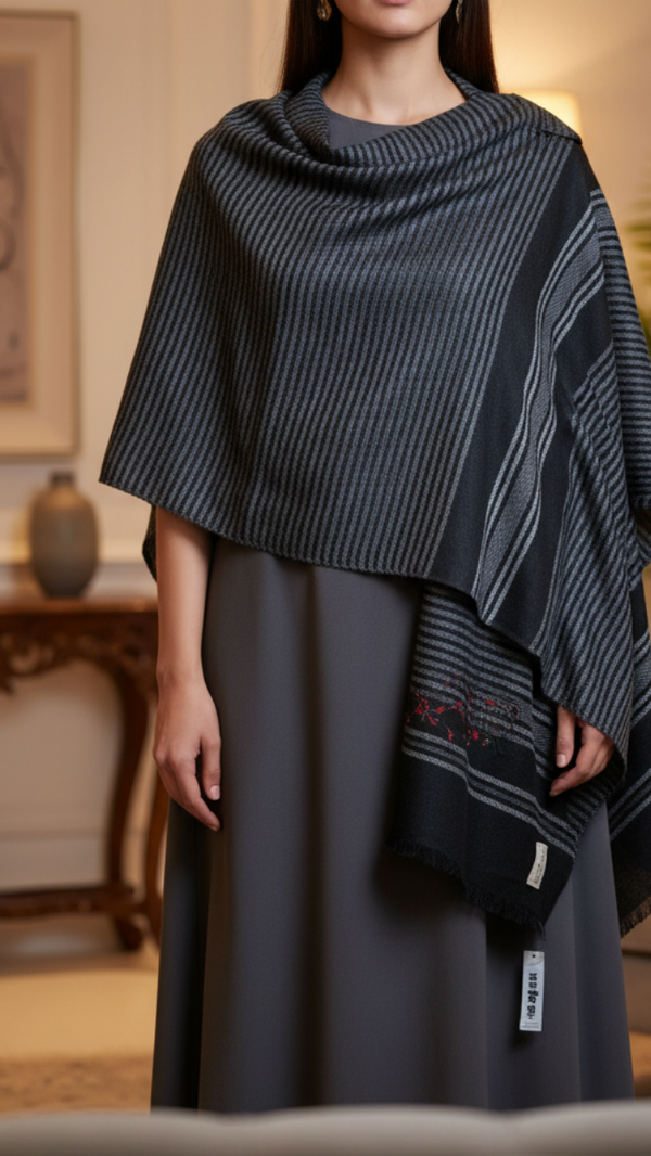 Black Winter Cape shawl PW5913