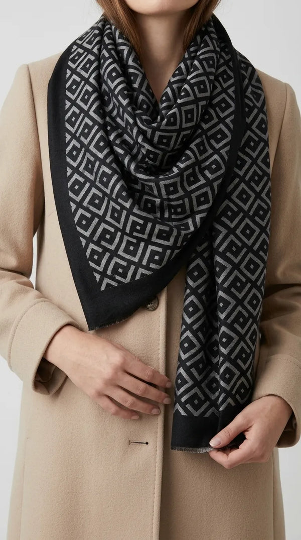 Black Winter Stole PW613701