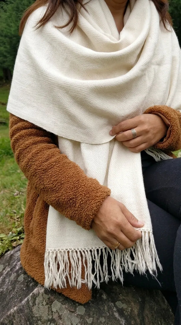 Cream Winter Acrylic Stole PW615908