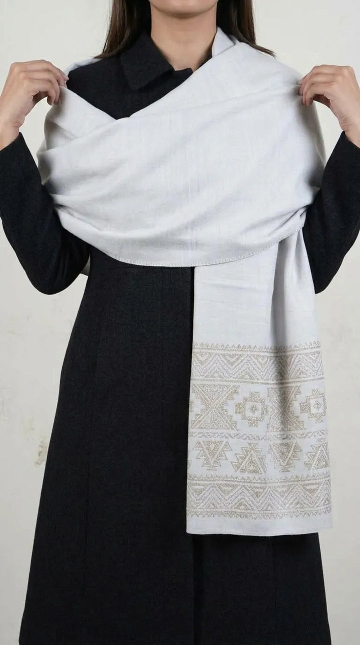 Cream Winter Acrylic Stole PW617508