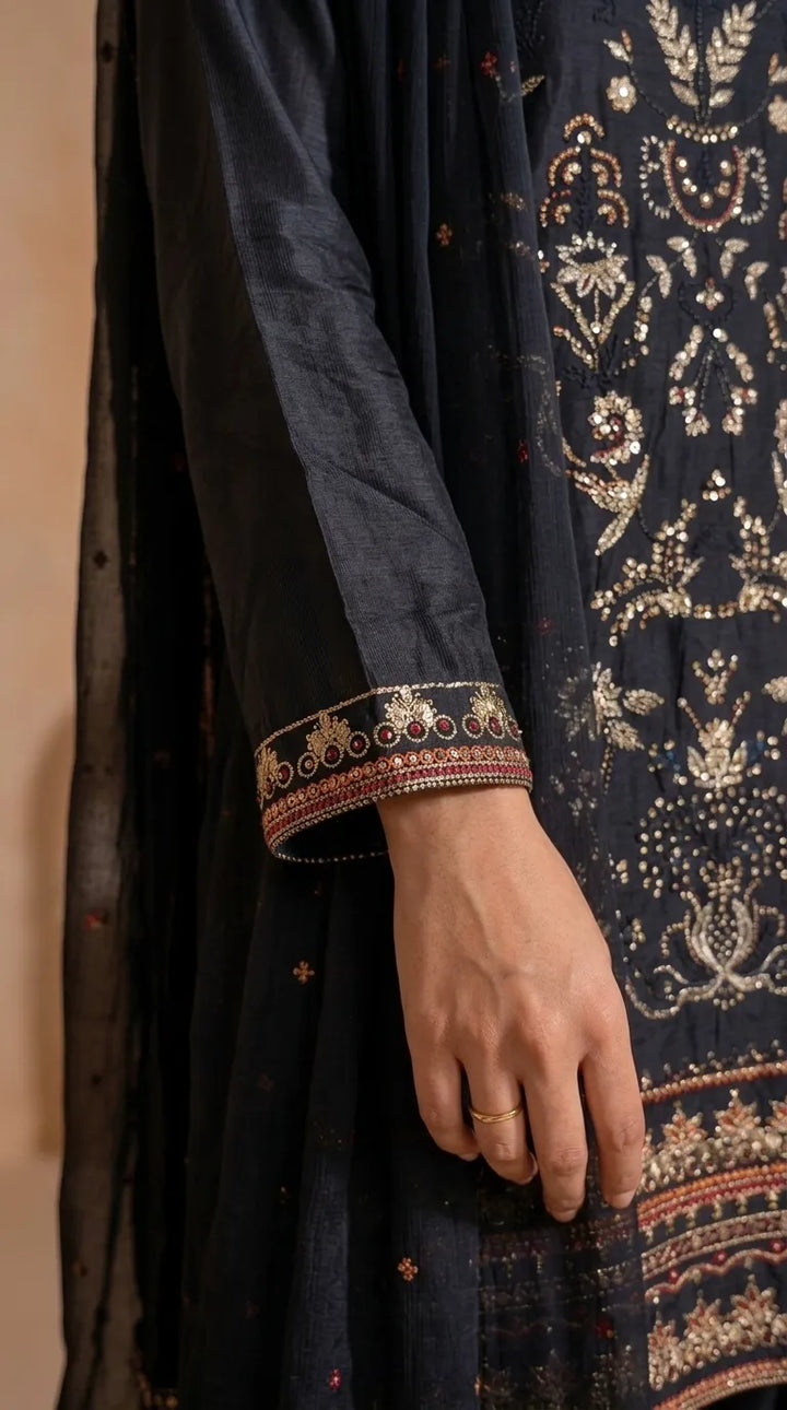 3 PC Embellished Velvet Stitched Suit PW627101