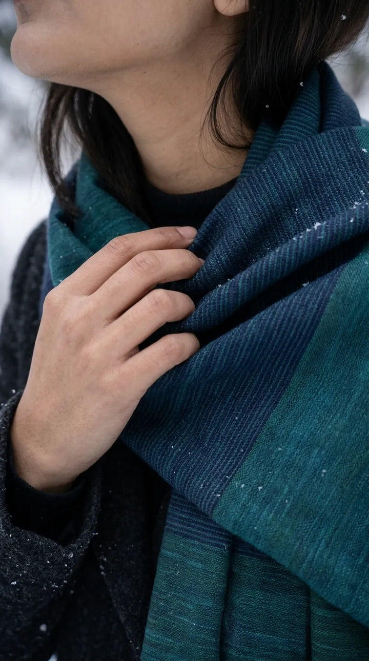 Green Winter Acrylic Stole PW675311