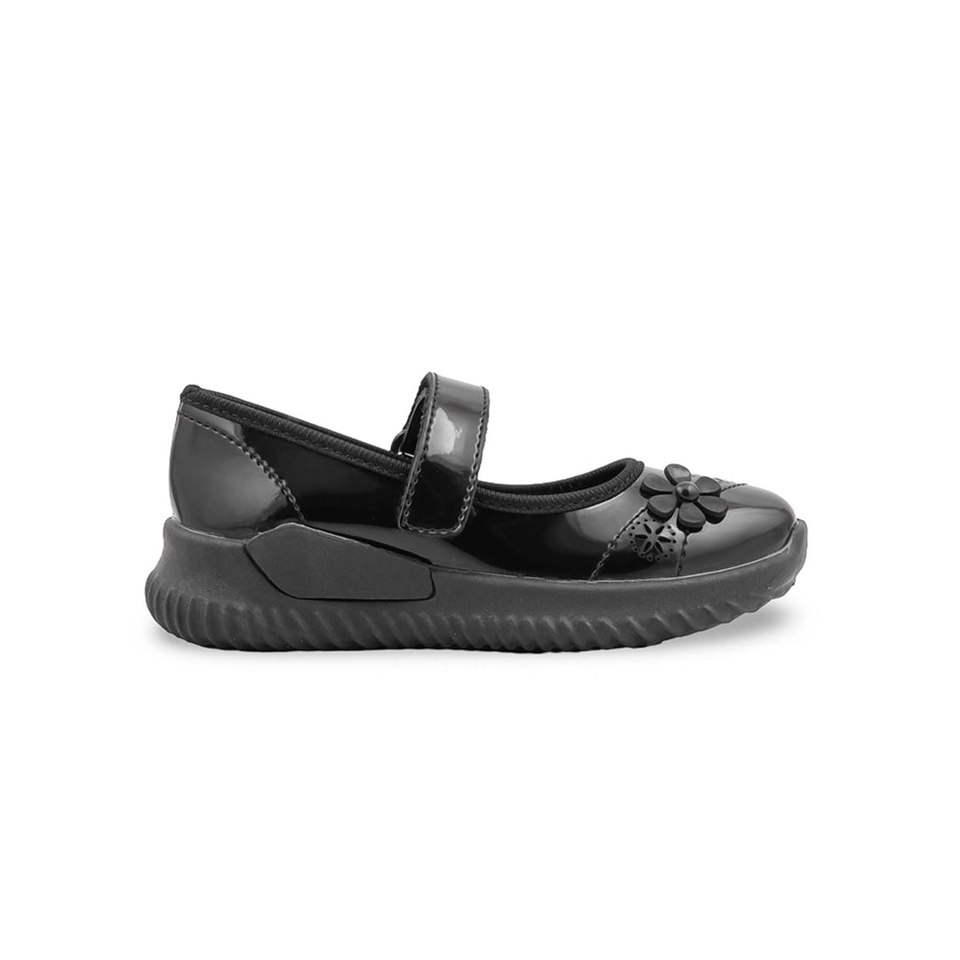 Girls Black Velcro Strap School Shoes SK0102