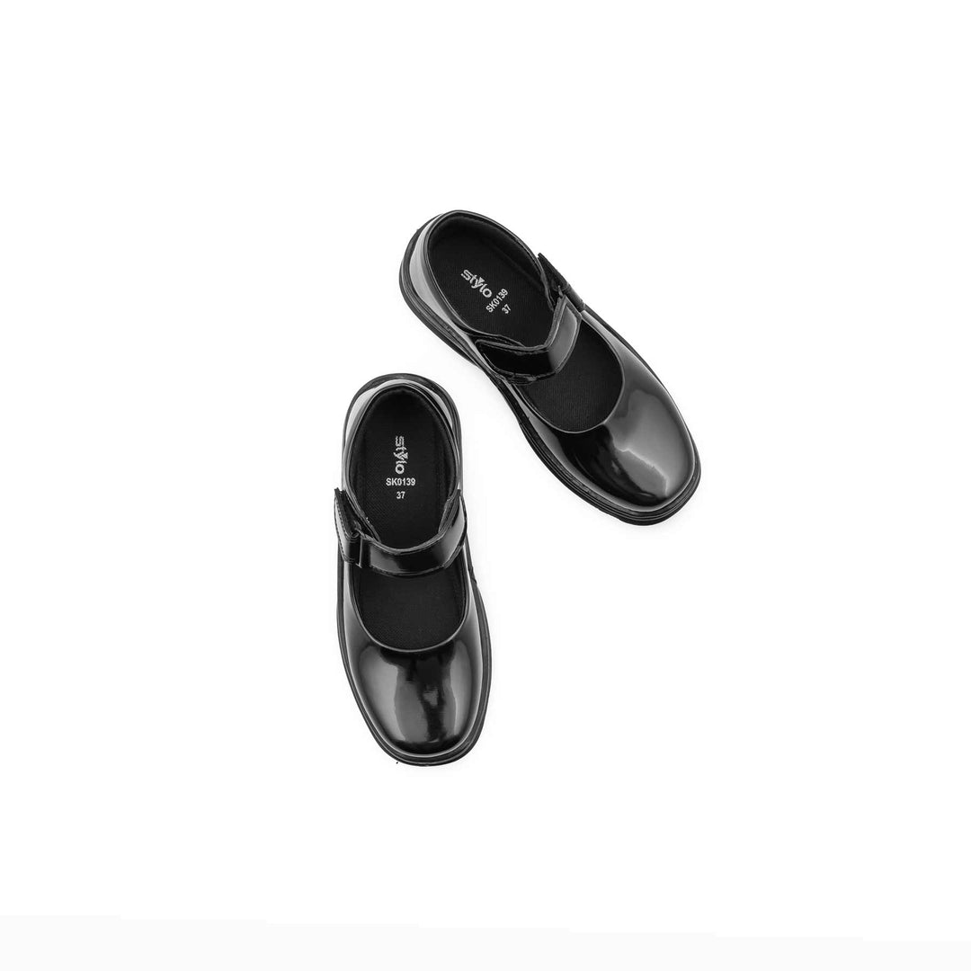 Girls Black Velcro Strap School Shoes SK0139