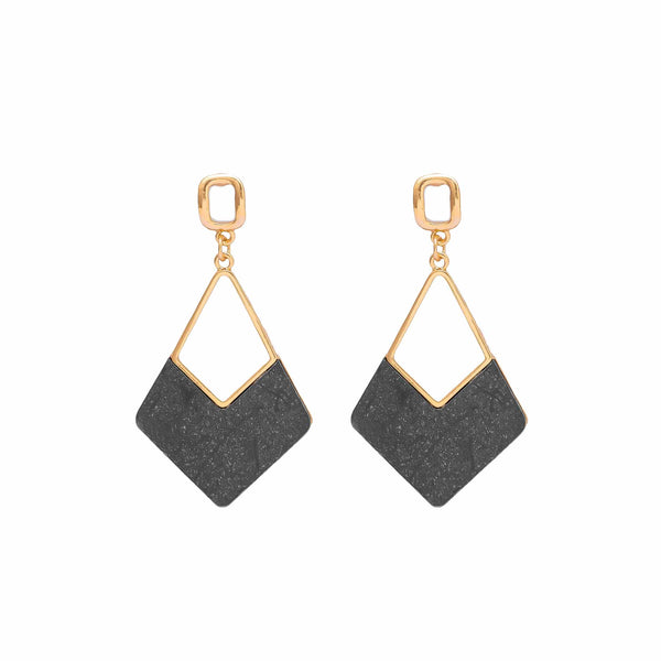 Earrings- T03974
