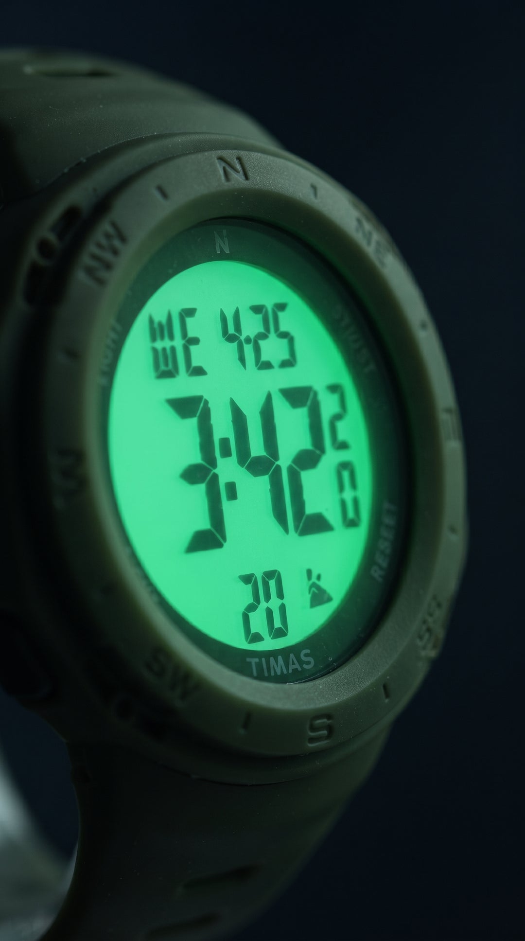 Waterproof Sports Watch for Men with Free Box T3071211