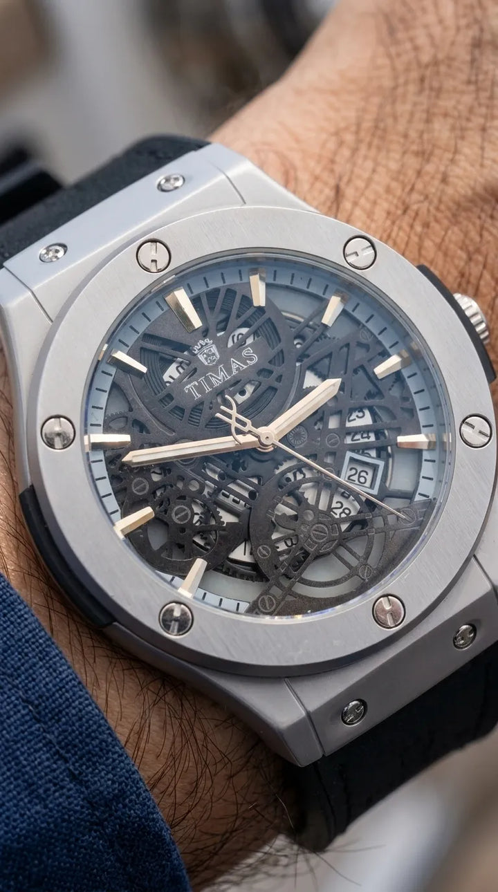Watch for Men with Free Box T3109716