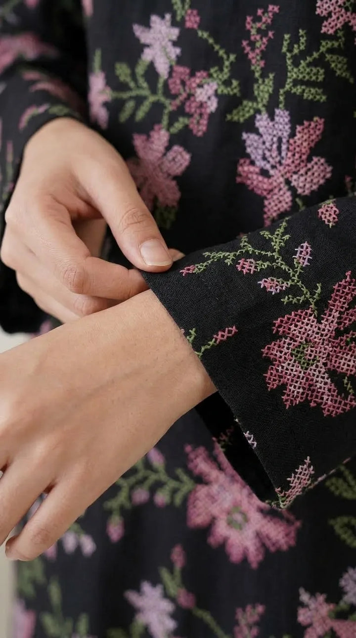 2 PC Unstitched Embellished Lawn Suit US622501