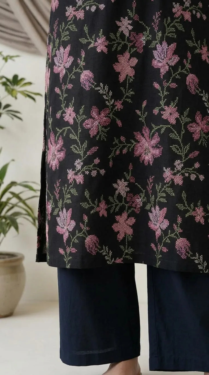 2 PC Unstitched Embellished Lawn Suit US622501