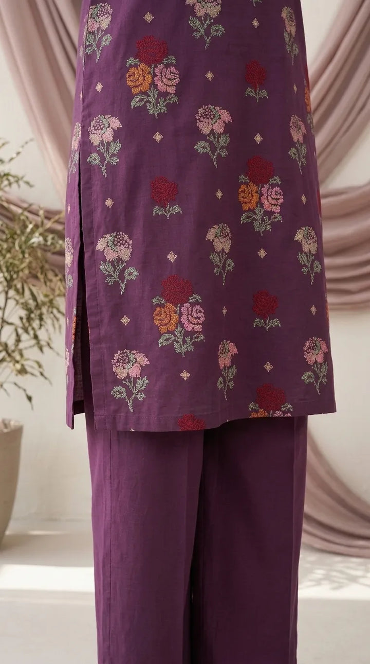 2 PC Unstitched Embellished Lawn Suit US623266