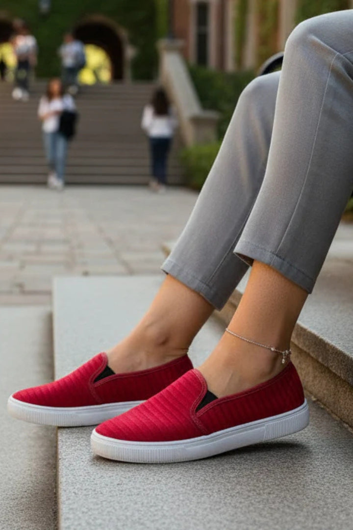 Red Casual Sneaker WN6204