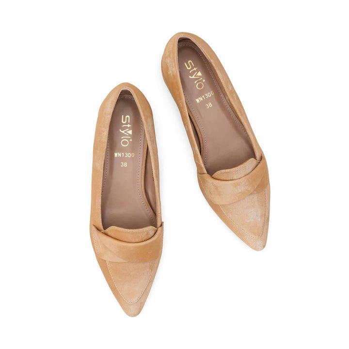 Beige Women Pumps WN1300