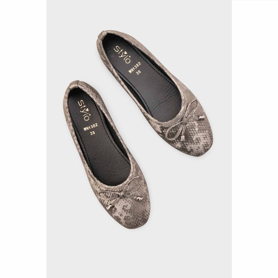 Women Formal Pumps - WN138207