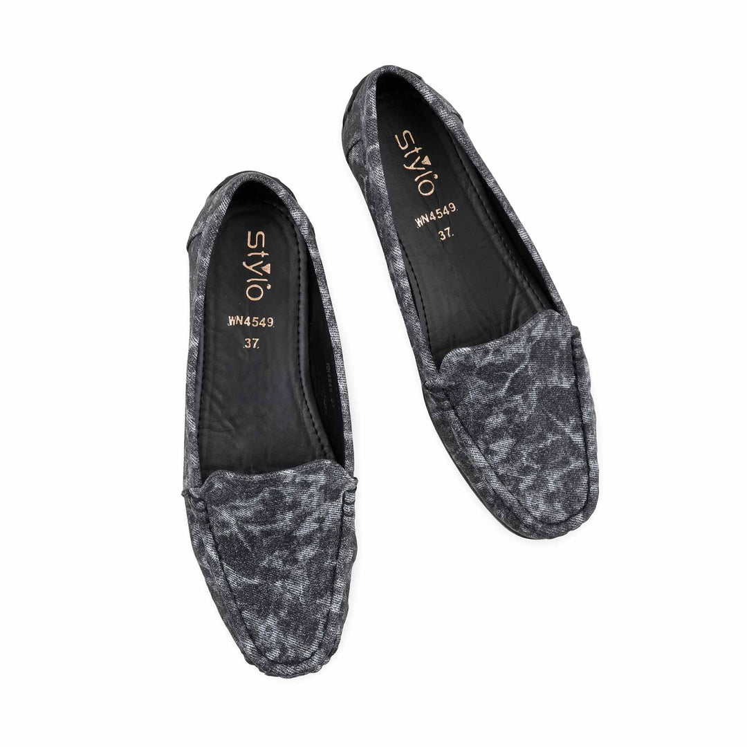 Black Moccasin For Ladies WN4549