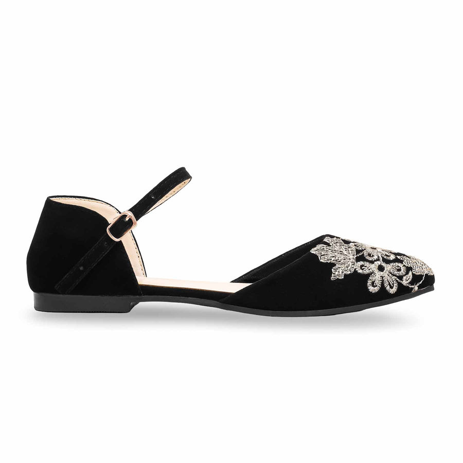 Buy Ladies Shoes Online.Buy Women Shoes Online in Pakistan - Shop Ladies Shoes - Stylo