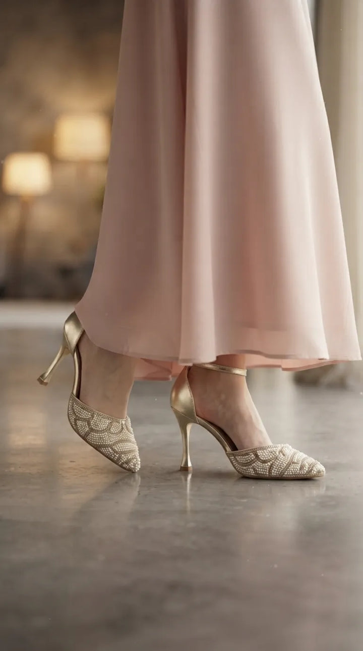 Golden Court Shoes For Women WN5723