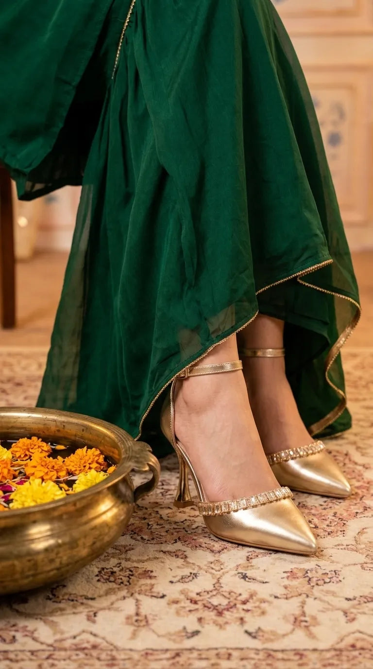 Golden Court Shoes For Women WN5728
