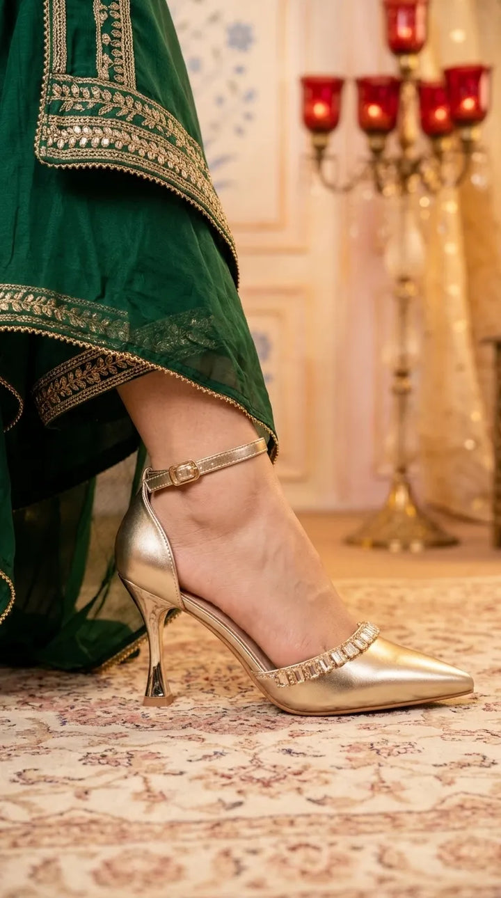 Golden Court Shoes For Women WN5728