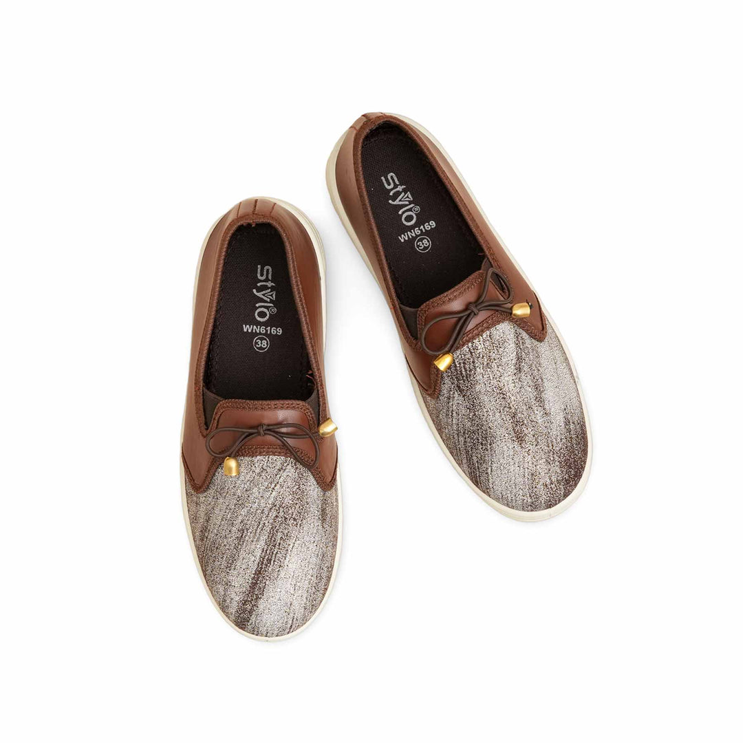 Brown Sneaker For Women WN6169
