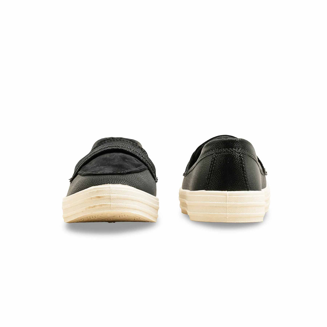 Black Sneaker For Women WN6172