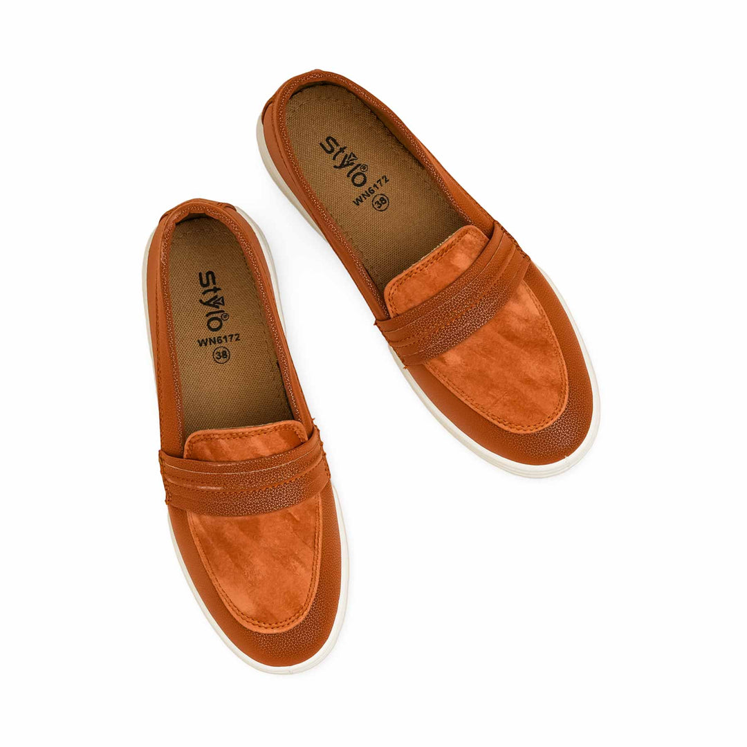 Brown Sneaker For Women WN6172