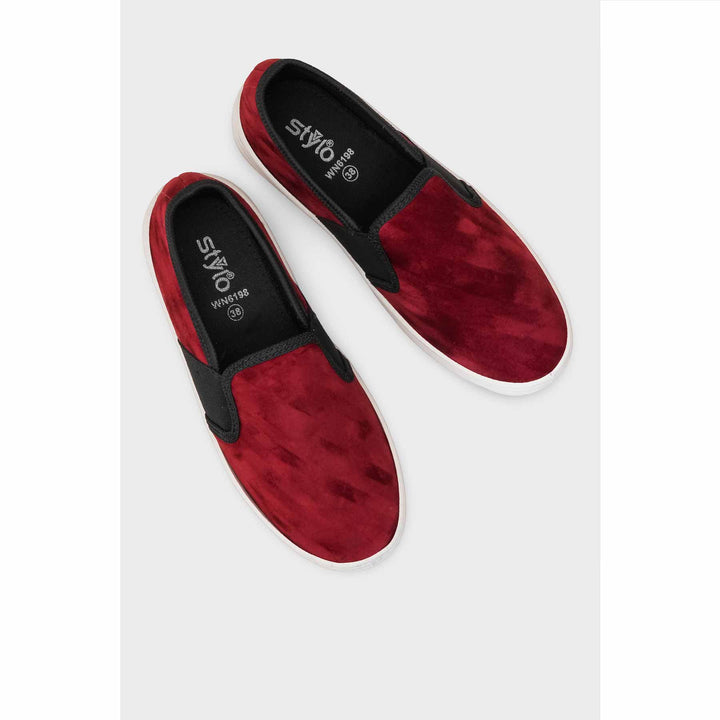 Maroon Canvas Slip Ons WN6198