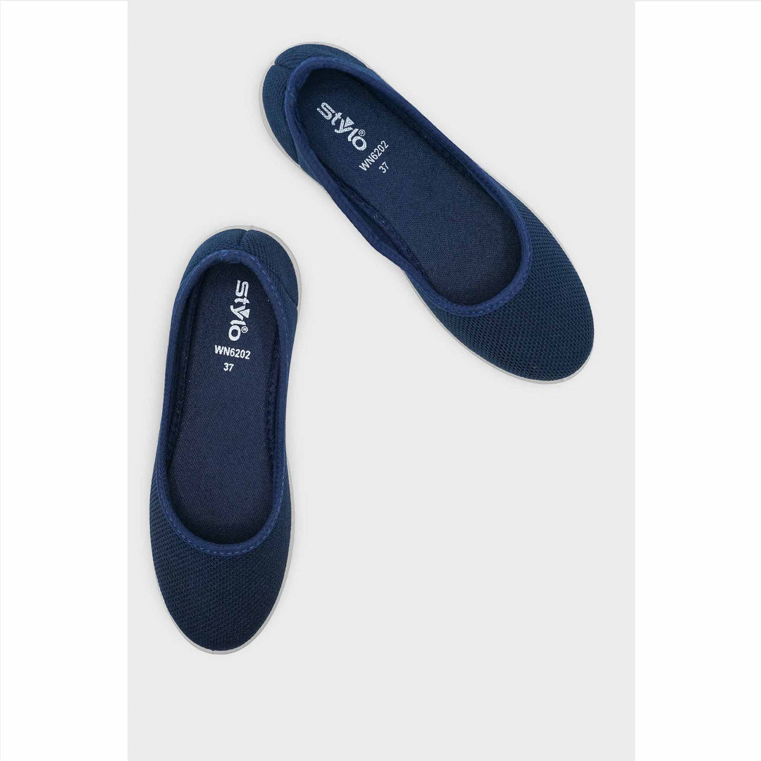 Navy Casual Sneaker WN6202