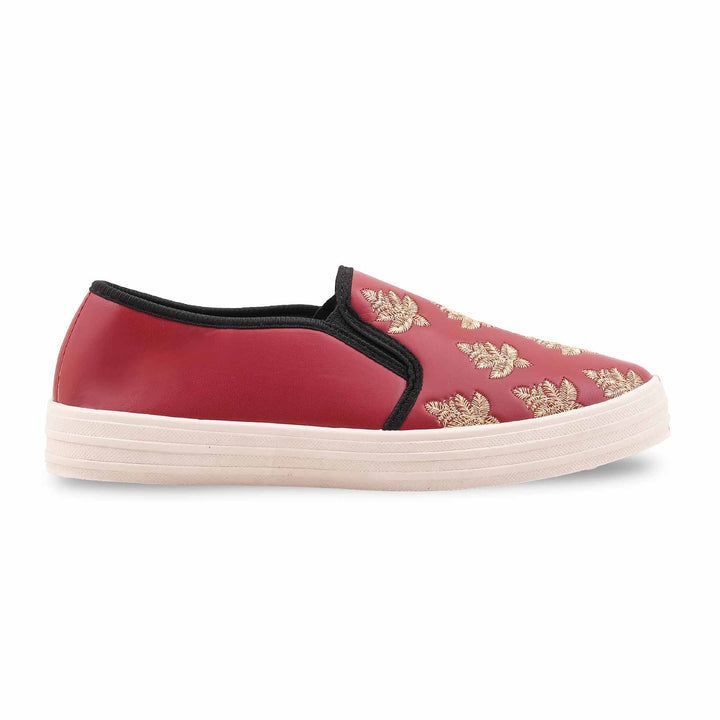 Maroon Sneaker For Ladies WN6205