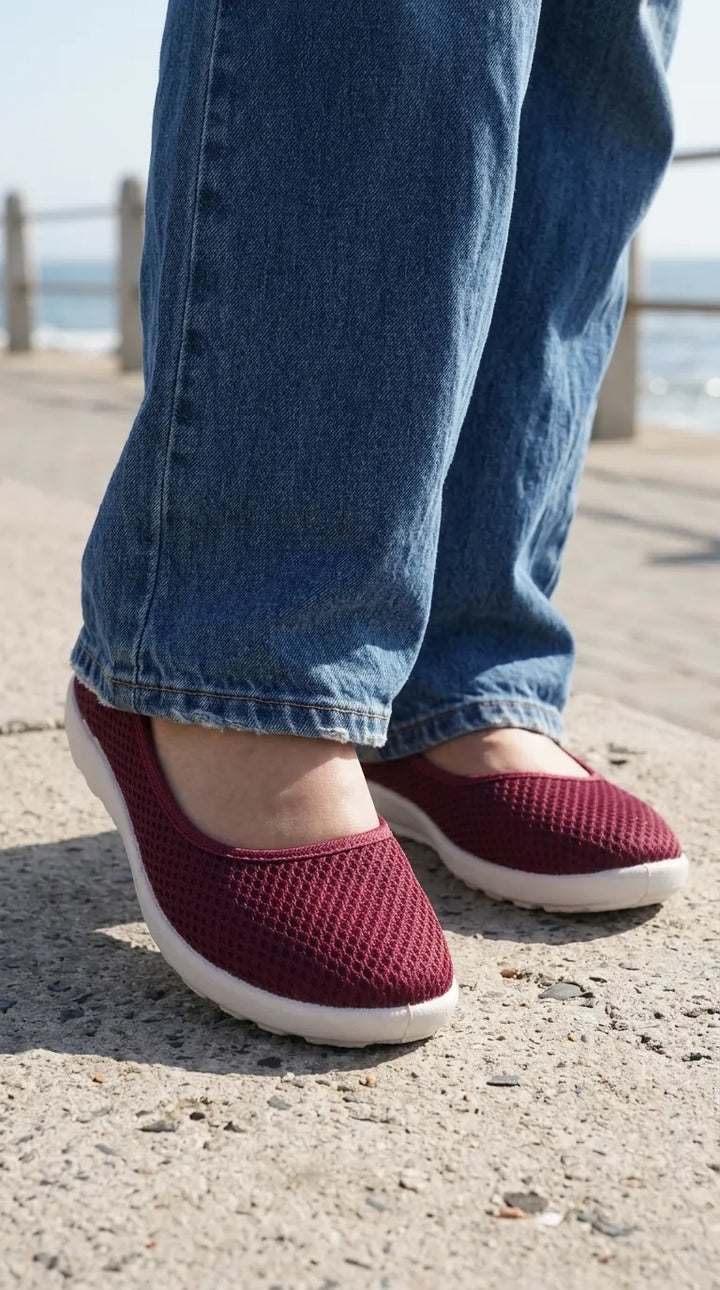 Maroon Sneaker For Ladies WN6214