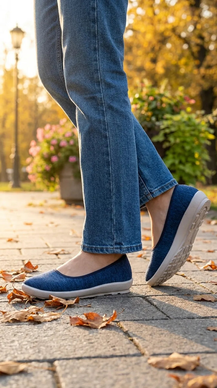 Navy Sneaker For Ladies WN6218