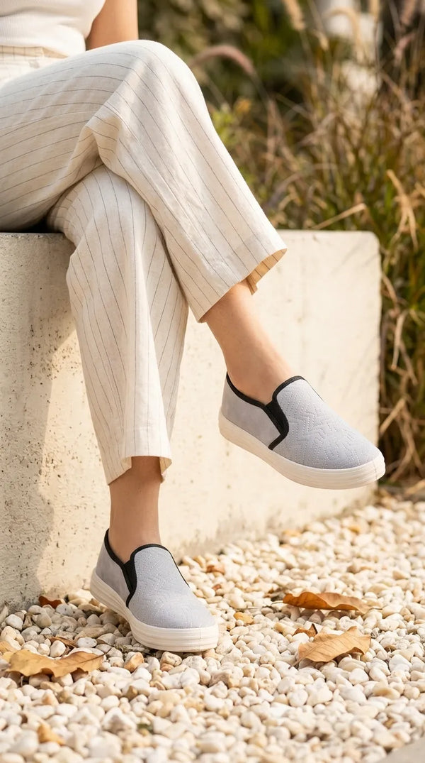 Grey Sneaker For Ladies WN6226