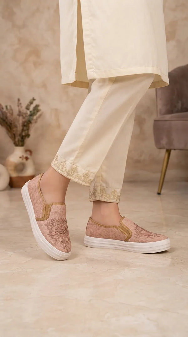 Brown Casual Sneaker For Women WN6229