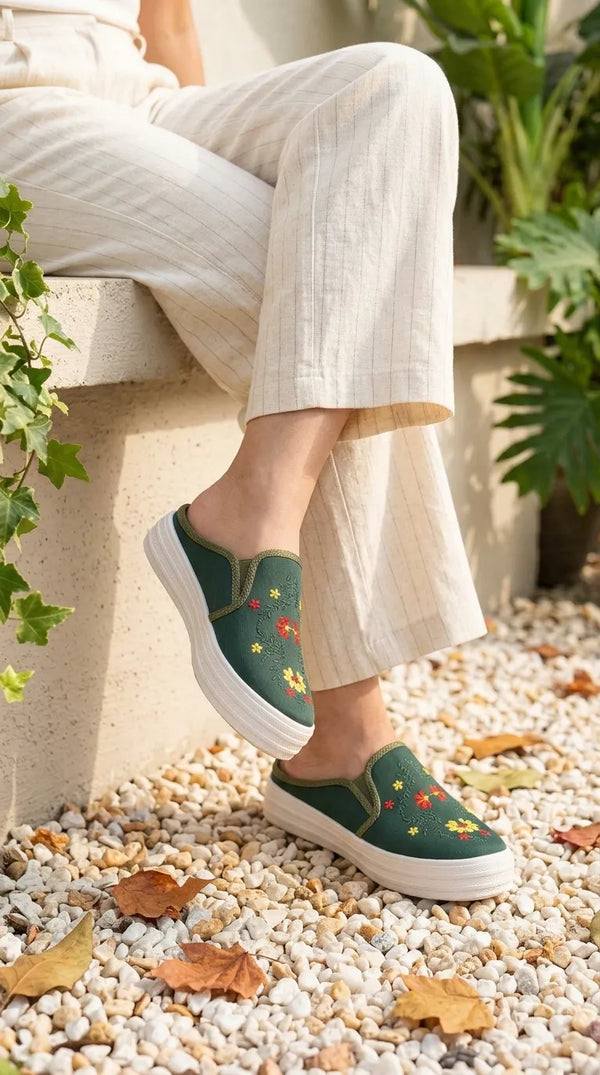 Green Sneaker For Ladies WN6243