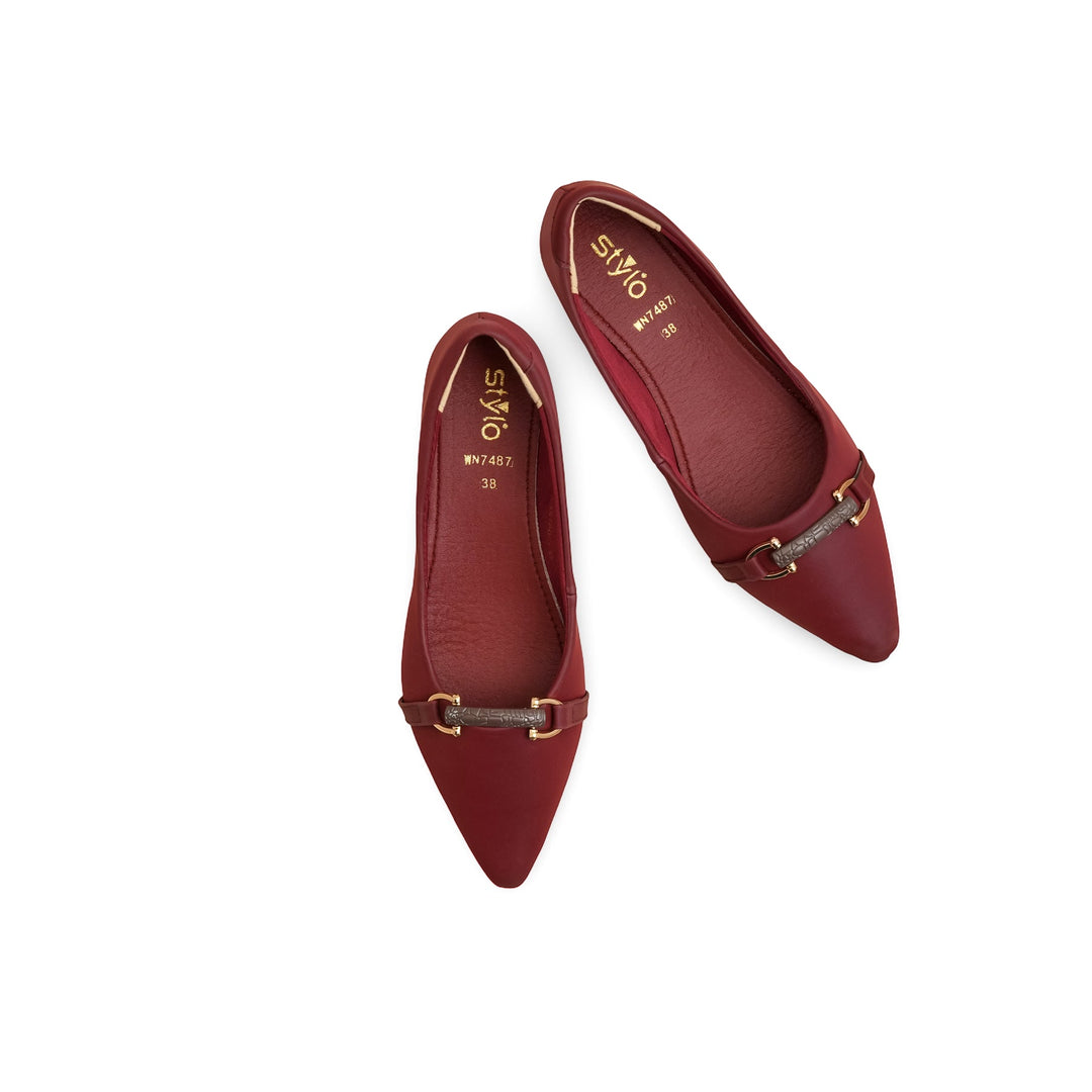 Maroon Court Shoes WN7487