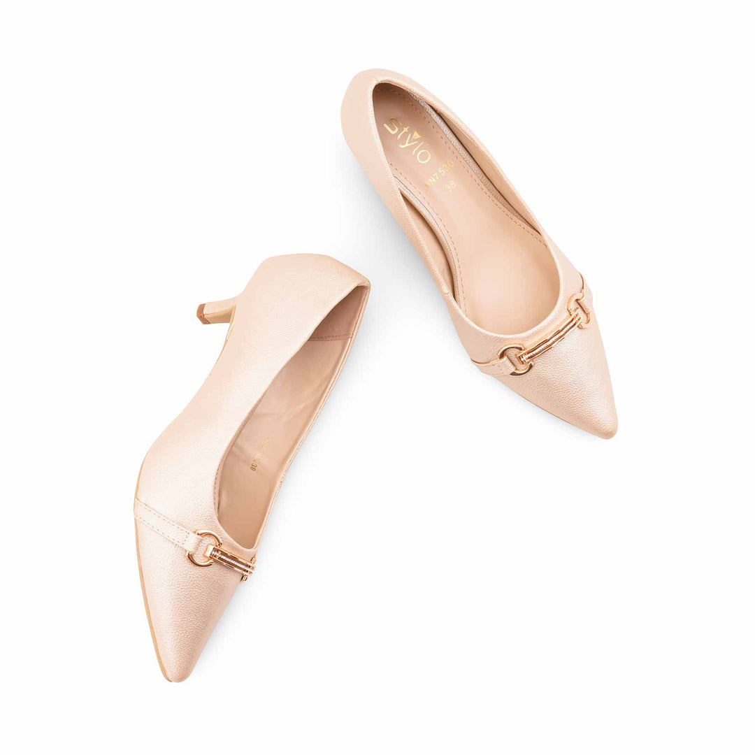 Golden Winter Court Shoes For Women WN7530