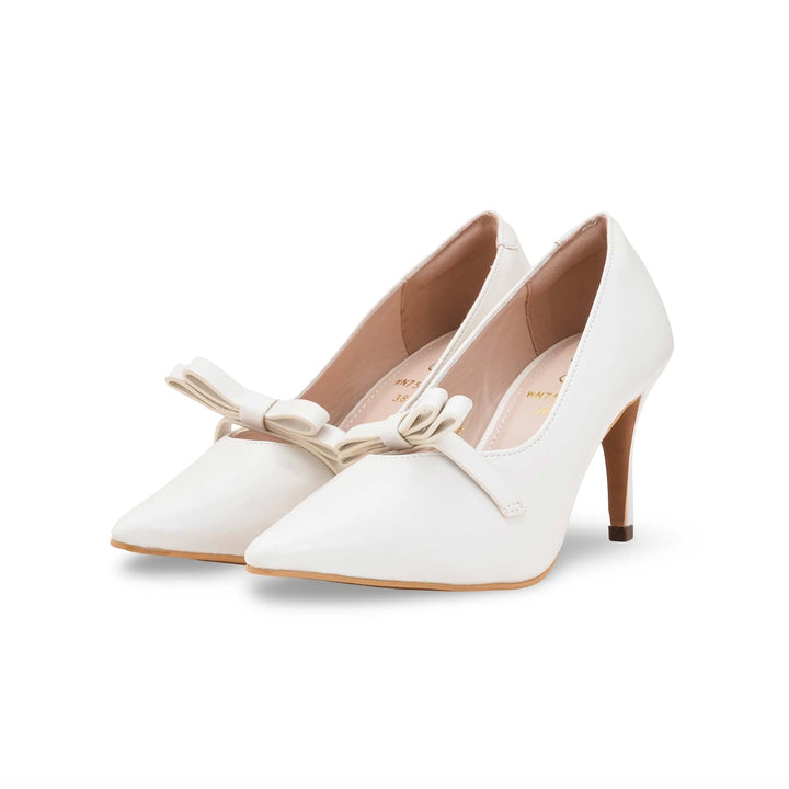 Cream Court Shoes For Ladies WN7548
