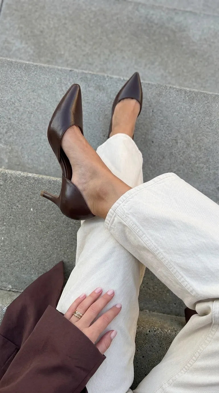 Brown Court Shoes For Ladies WN7595