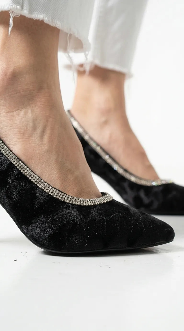 Black Court Shoes For Ladies WN7598
