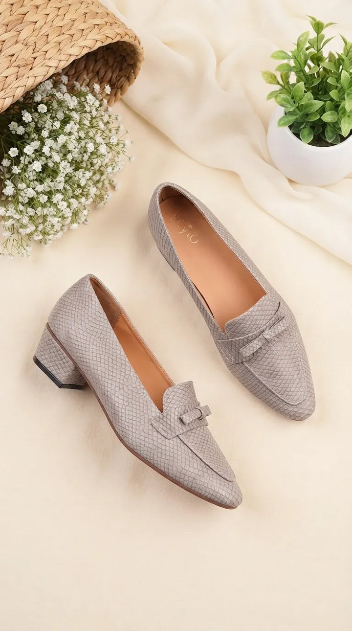 Grey Court Shoes For Women WN7610