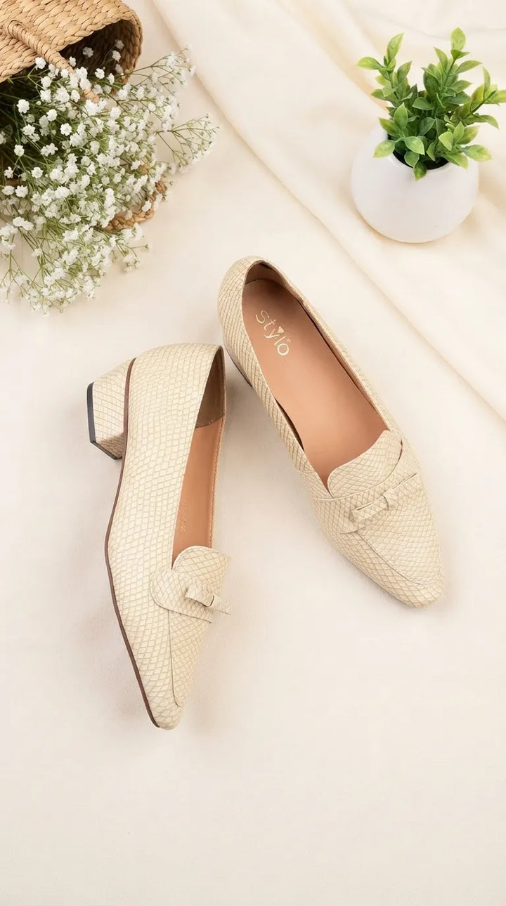 Beige Court Shoes For Women WN7610