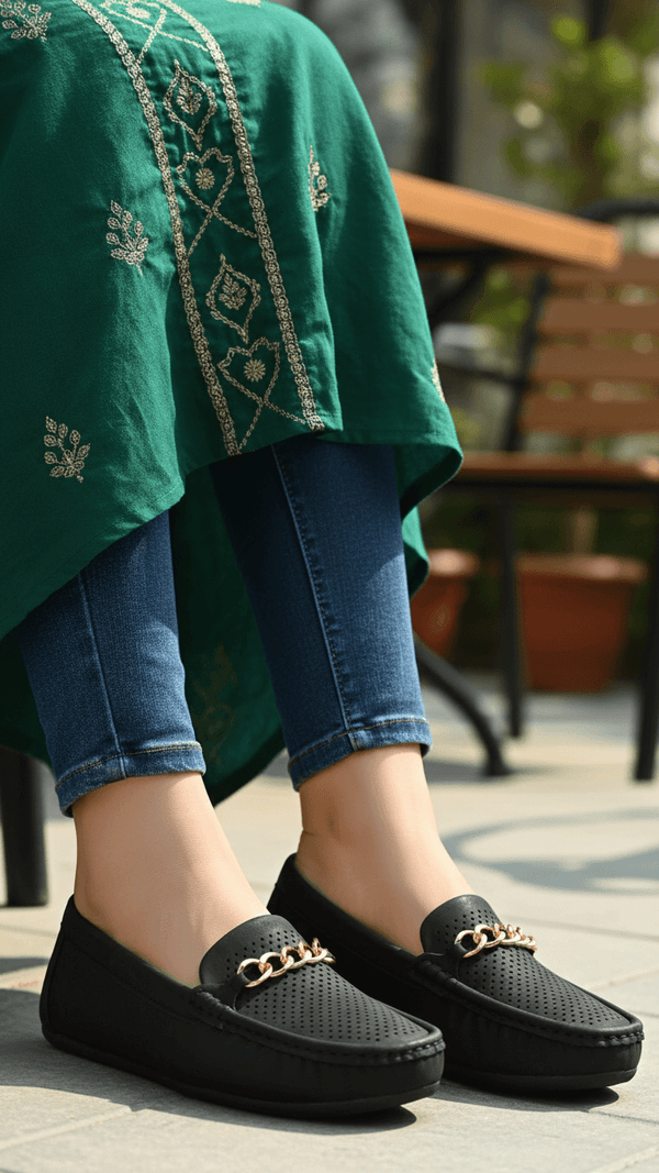 Black Moccasin For Women WNS012